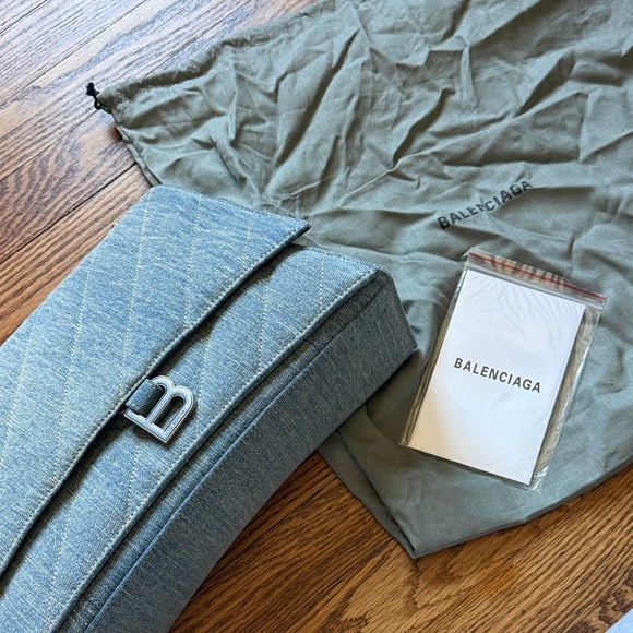 Light Blue Denim Shoulder Bag with Silver Chain - Picture 5 of 5